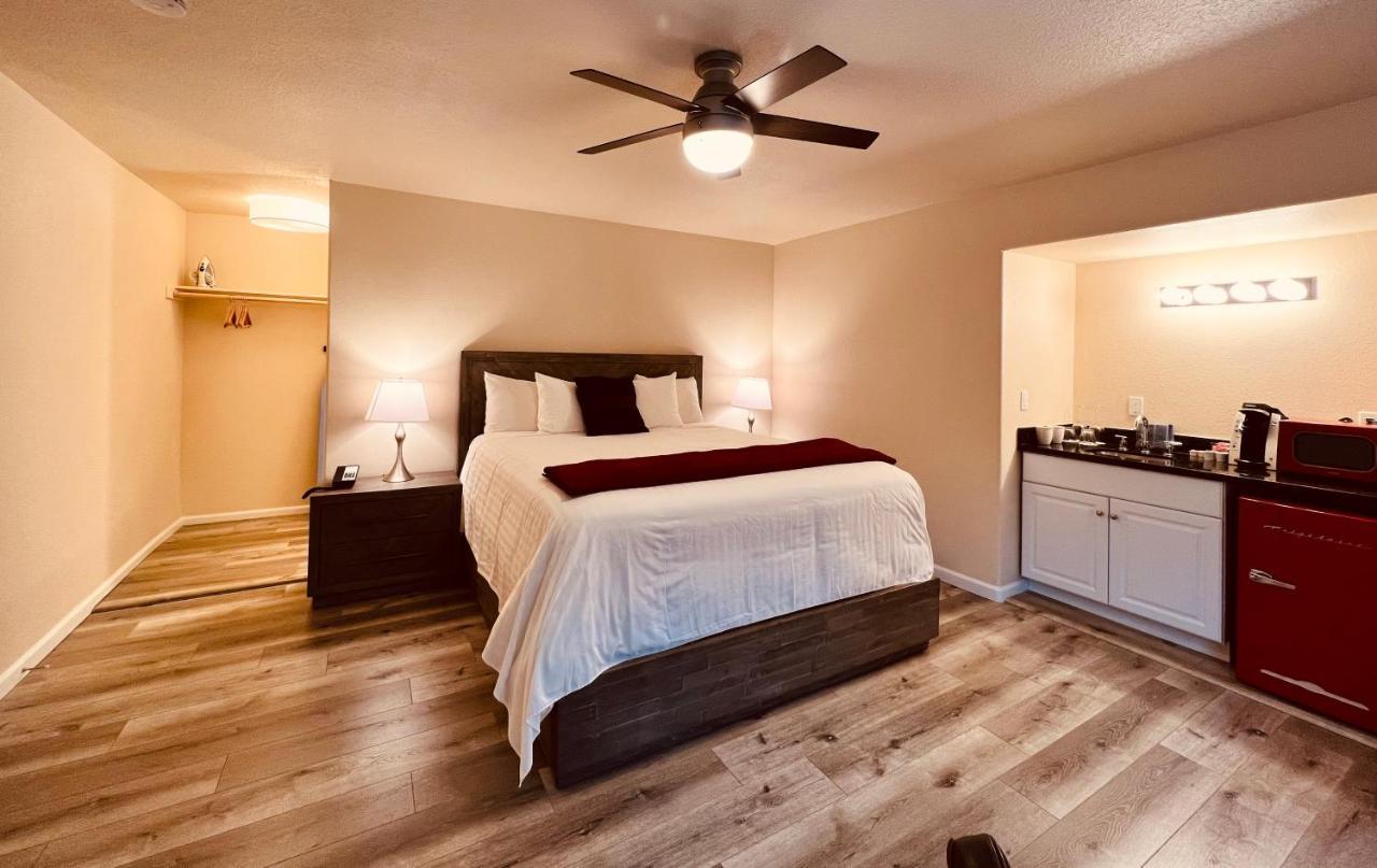 West Sonoma Inn & Spa ガーンビル エクステリア 写真