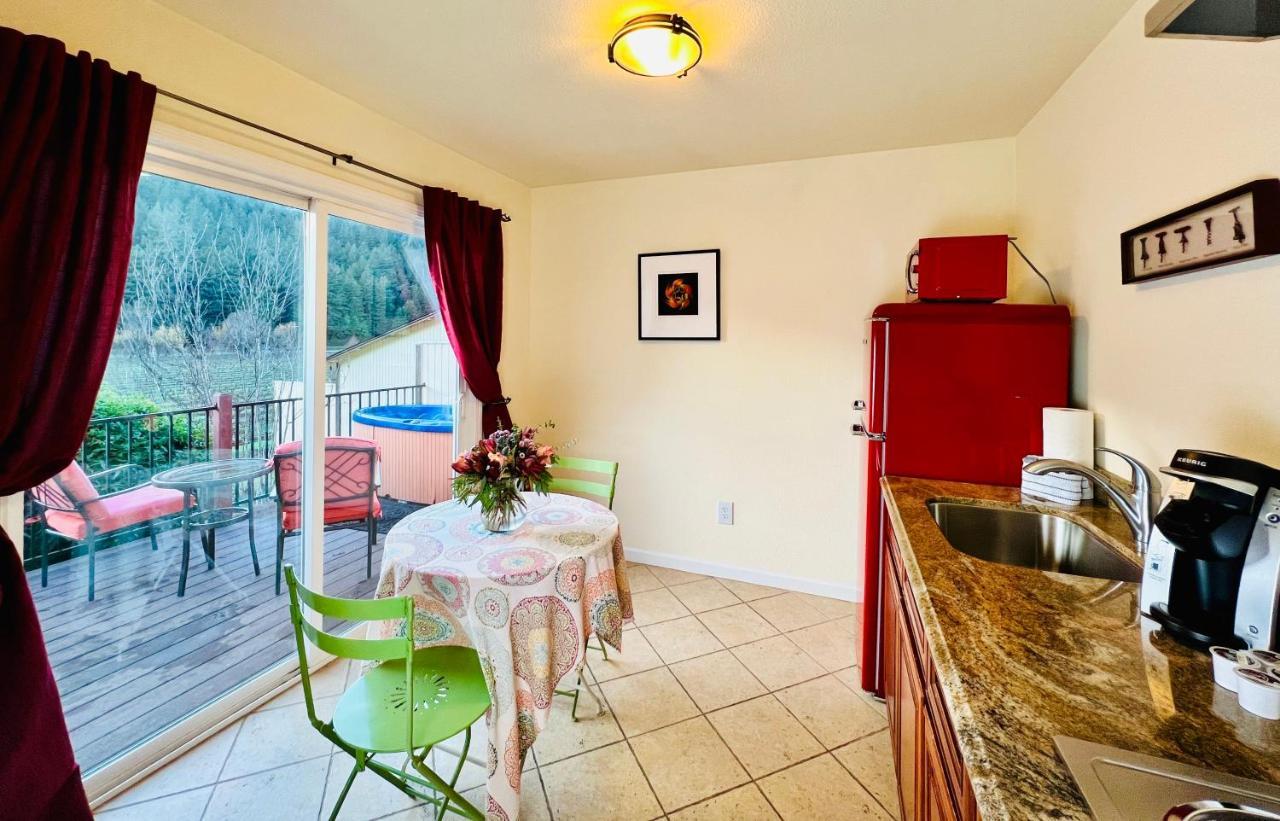 West Sonoma Inn & Spa ガーンビル エクステリア 写真