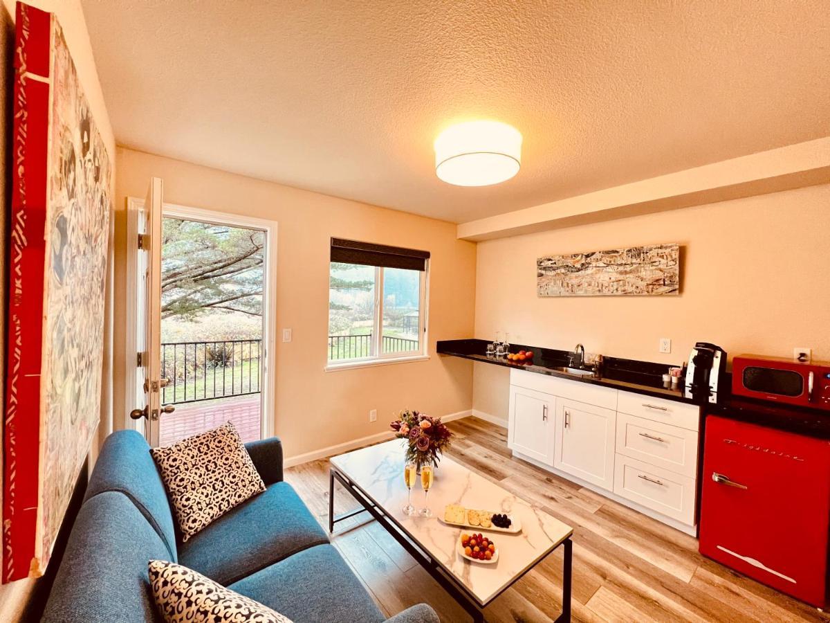 West Sonoma Inn & Spa ガーンビル エクステリア 写真