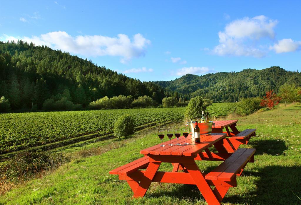 West Sonoma Inn & Spa ガーンビル エクステリア 写真