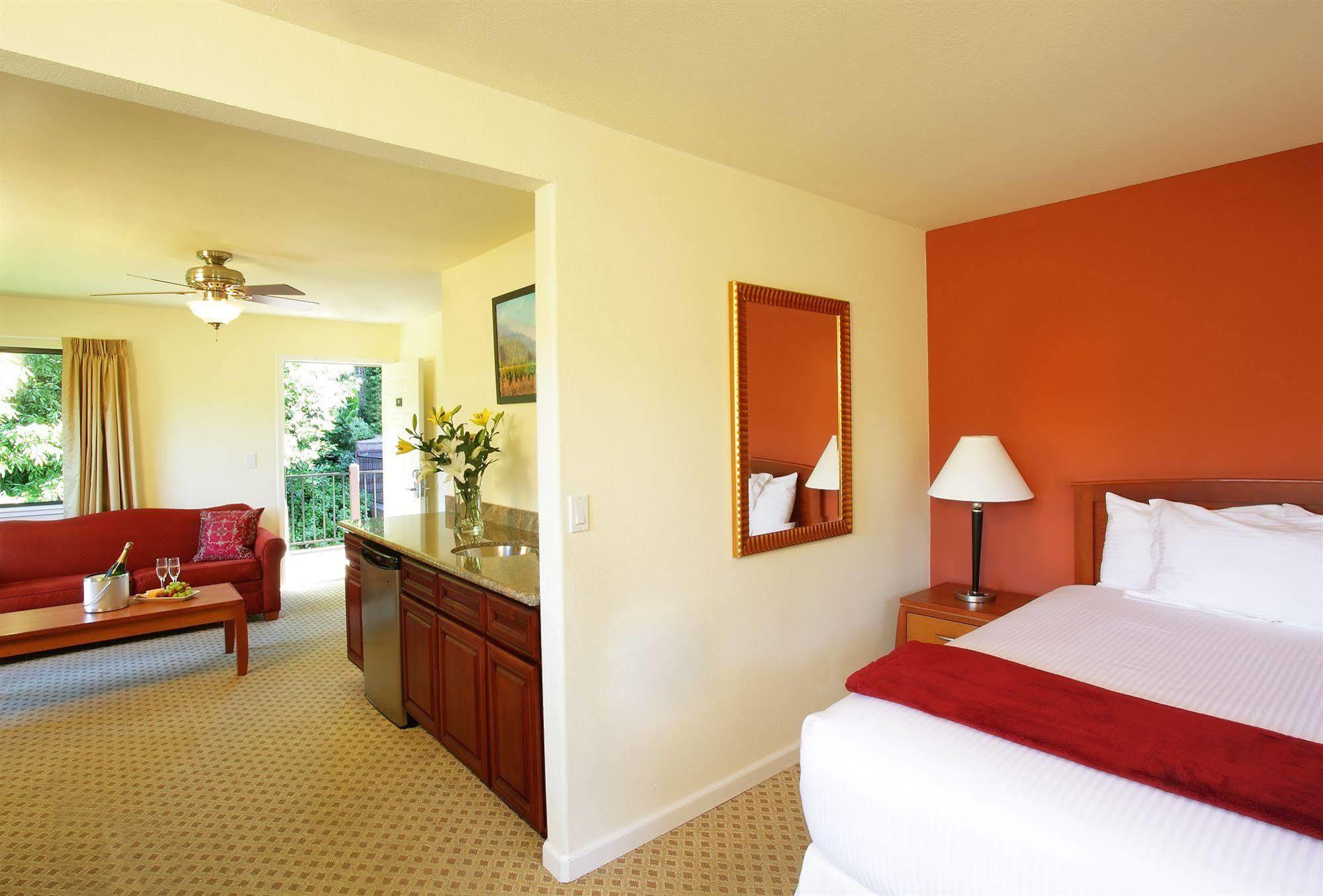 West Sonoma Inn & Spa ガーンビル エクステリア 写真